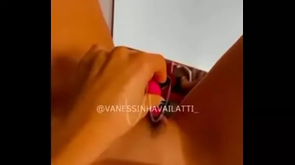 Vanessa Jugando Con Su Vibrador